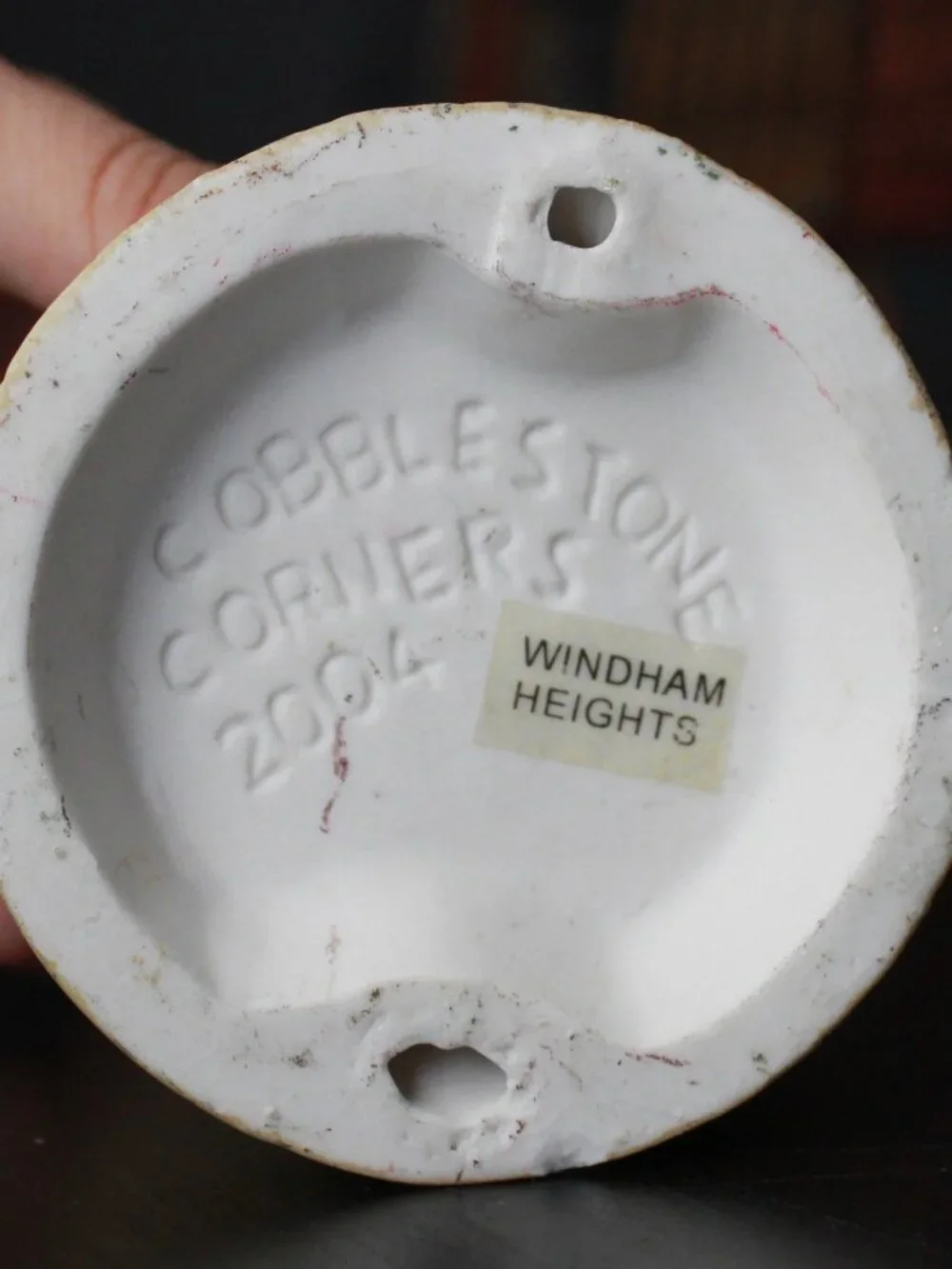Cobblestone Corners cream multi